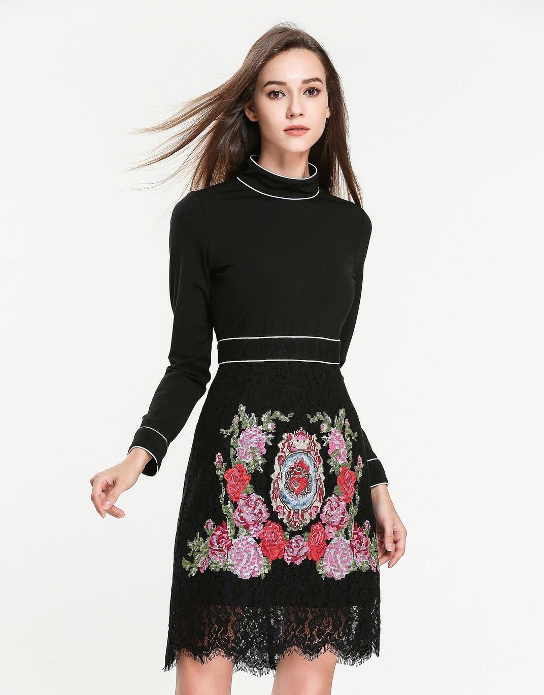 Black HIGH NECK EMBROIDERED DRESS COMINO COUTURE Size 6